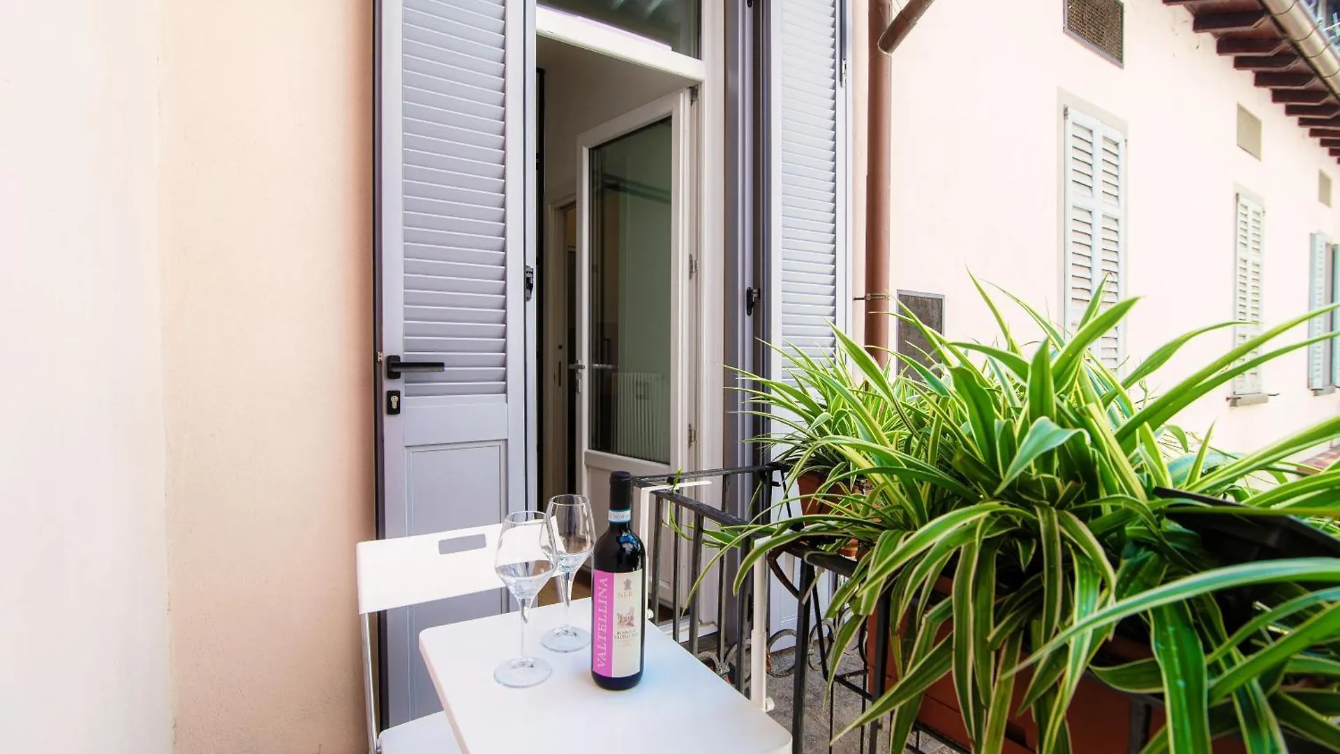Casa Giulini - The House Of Travelers Apartamento Como